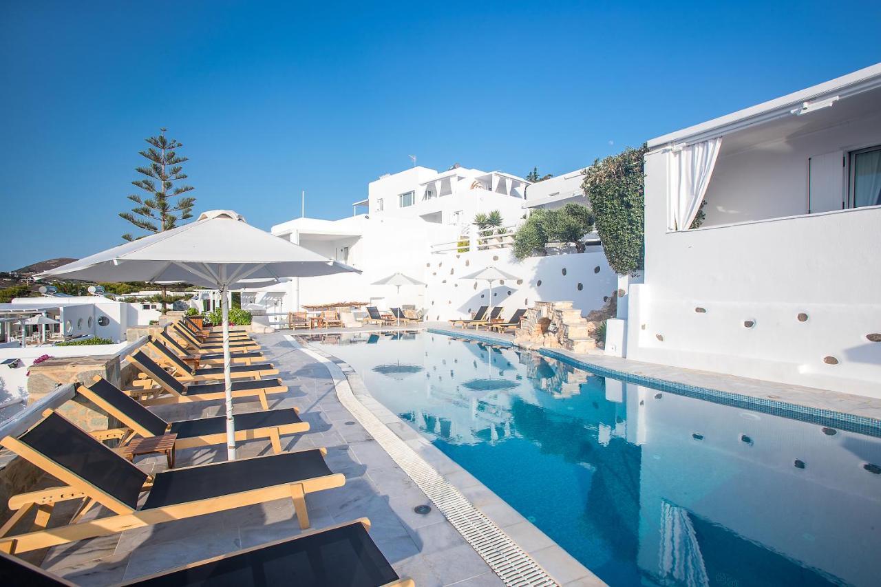 Paros Palace Buitenkant foto