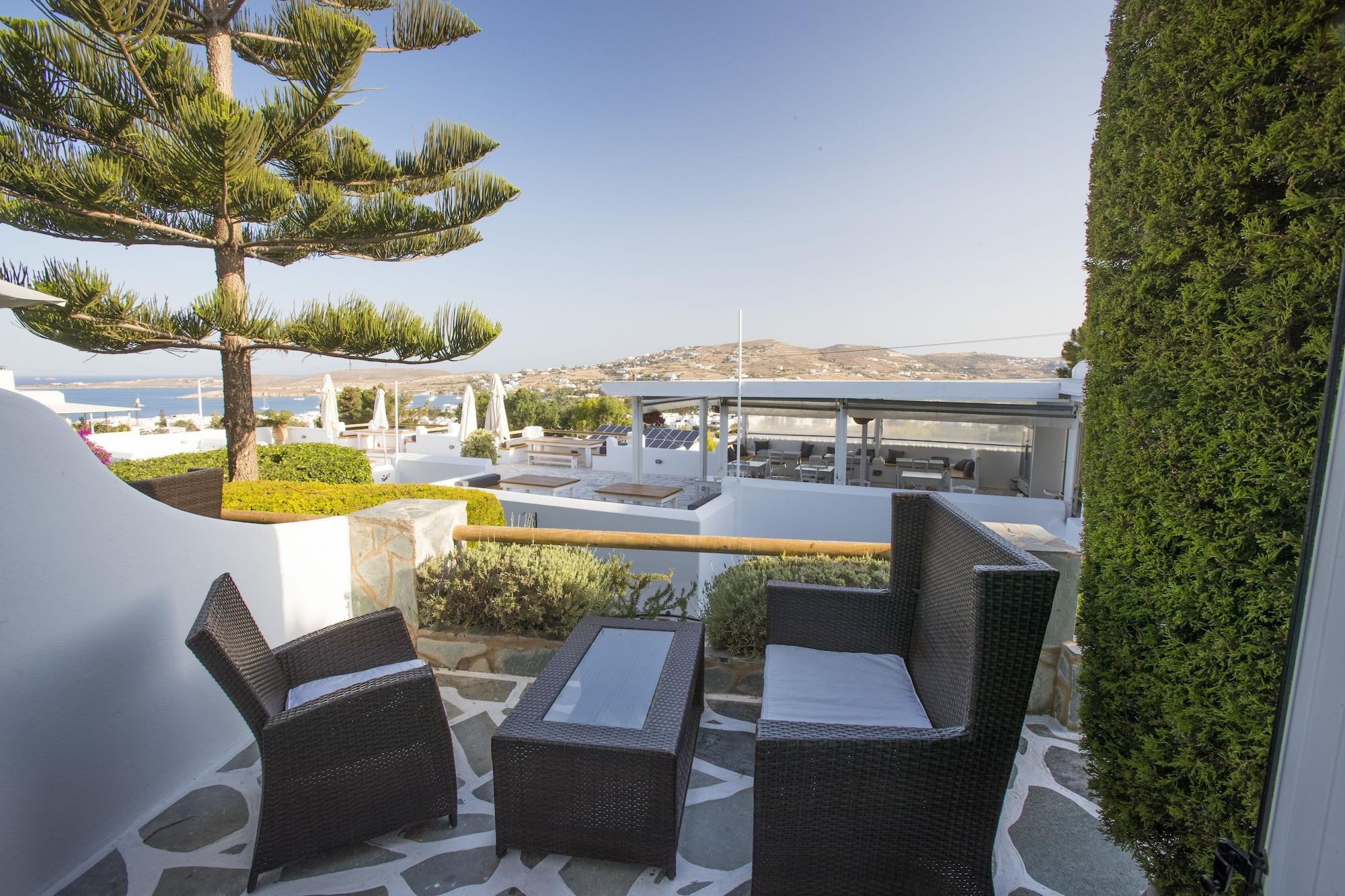 Paros Palace Buitenkant foto