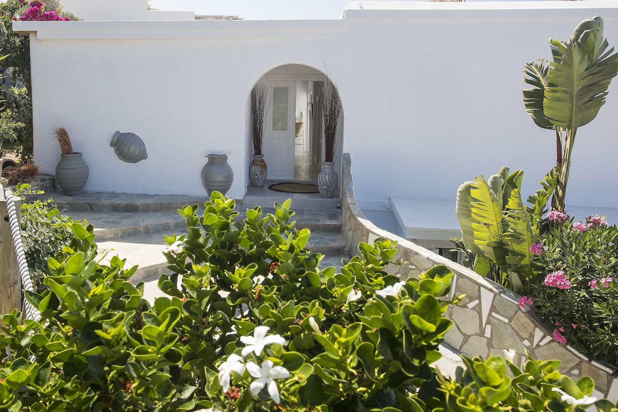 Paros Palace Buitenkant foto