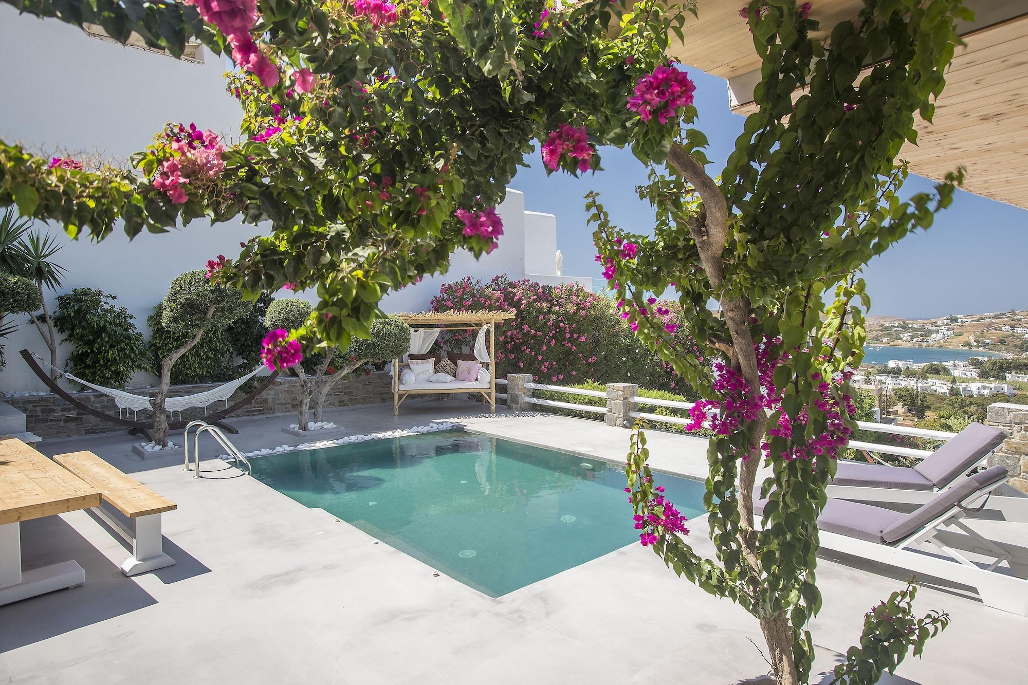 Paros Palace Buitenkant foto