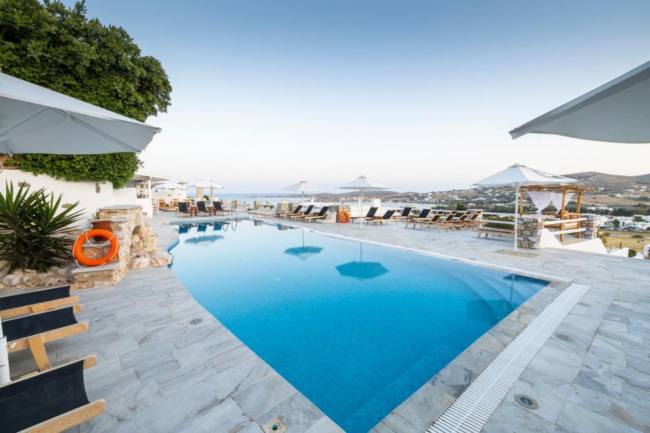 Paros Palace Buitenkant foto
