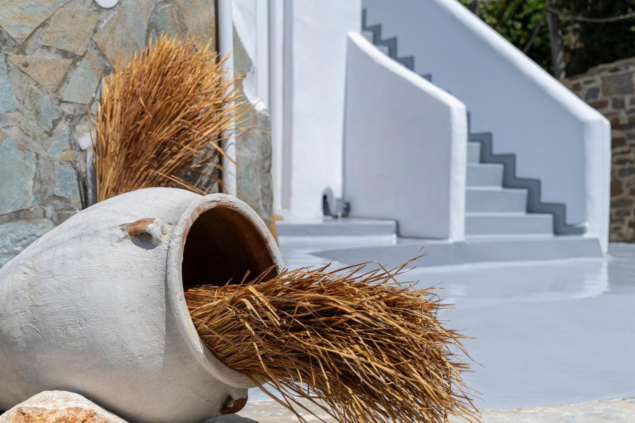 Paros Palace Buitenkant foto